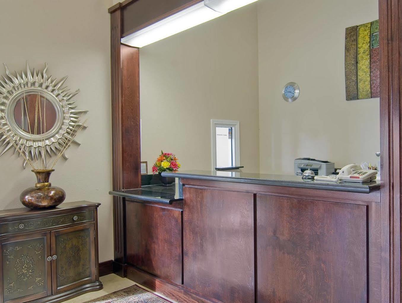 Americas Best Value Inn Deridder Bagian luar foto